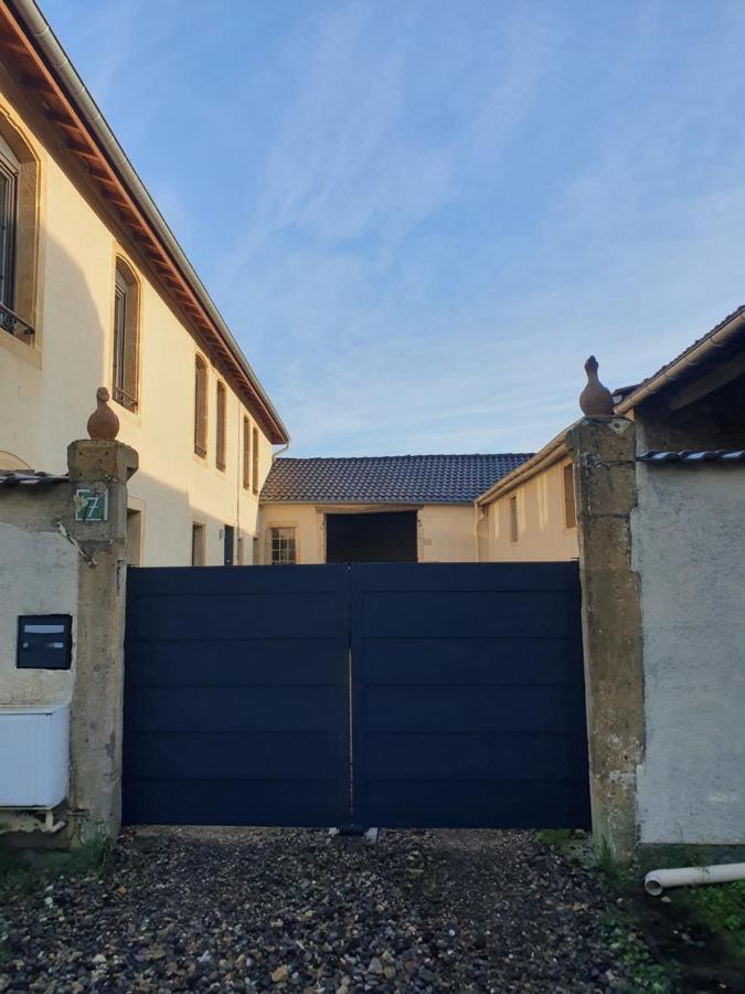 Ferienwohnung Chez Marie Poppins Rozérieulles Exterior foto